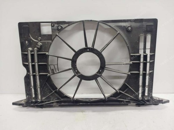 Toyota Corolla Auris Avensis Benz. Fan Davlumbazı YS CP (GE140)