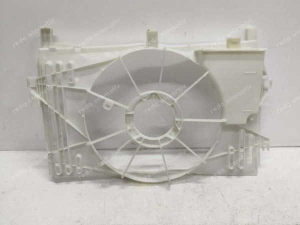 Toyota Corolla 02-06 Fan Kasası Davlumbazı 16711-21090 YS HP (GE140)