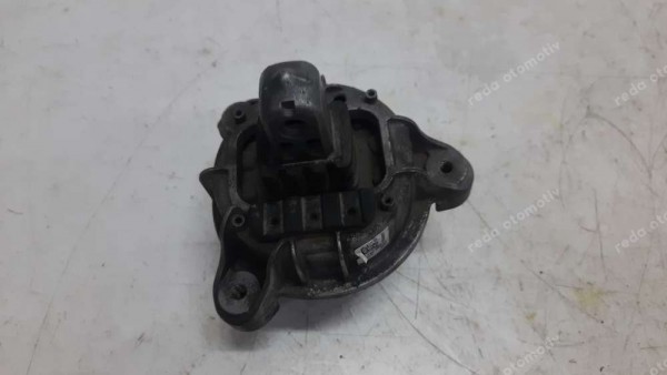 BMW 5 Serisi Motor Bağlantı Takozu 678026301 CP (AA-120)