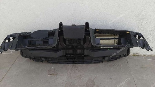 Volkswagen Amorok Torpido Göğüs 2H3857059 2H3857052 HP CP (HC-130)
