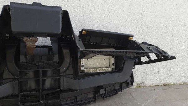 Volkswagen Amorok Torpido Göğüs 2H3857059 2H3857052 HP CP (HC-130)