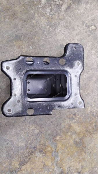 Chevrolet Captiva Ön Tampon Darbe Demiri Ayağı  Ön Şasi Uç Demiri Sağ 96848905 CP (EB-110)