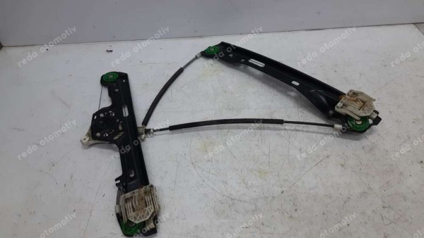 BMW E87 Sağ Ön Cam Kaldırma Mekanizması 7067796S 7138466E CP (DE-110)