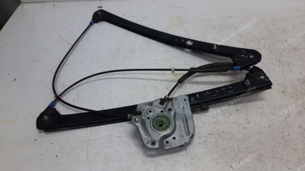 BMW X5 E53 SUV için Sağ Ön Cam Kaldırma Mekanizması 8254912 E 8243804 S CP (DE-110)