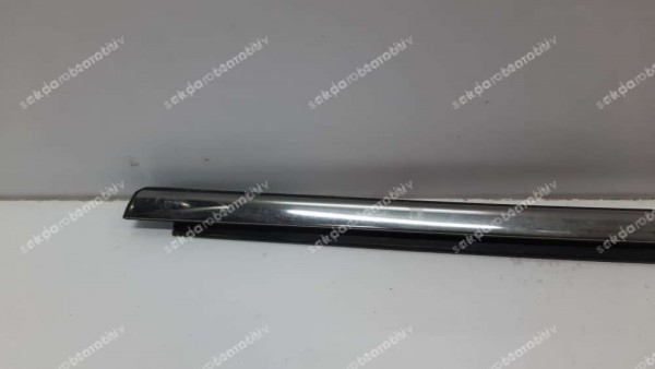 Renault Megane 4 Sağ Arka Kapı Krom Cam Çıtası (DIŞ SIYIRICI) SP (KH-120)
