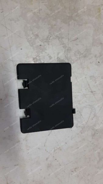 Renault Symbol Dacia Logan Arka Tampon Çeki Demir Kapağı 8200659876 HP SP (EA-111)