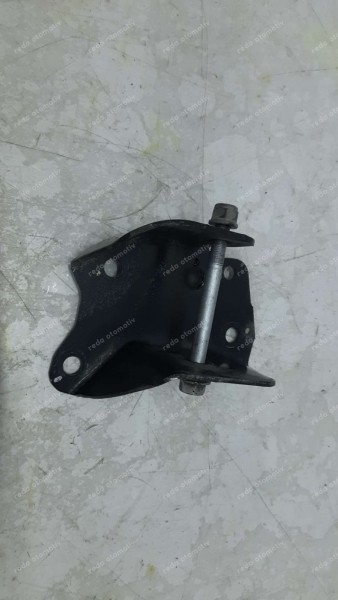 Renault Symbol Arka Dingil Bağlantı Ayağı Sol SP (EB-127)