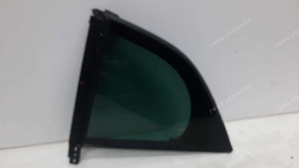 Renault Megane 4 Sol Arka Kelebek Camı Orj  822215734R SP YP (LB-120)