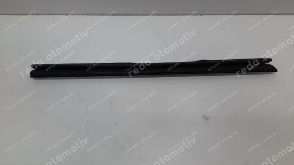 Renault Megane 4 Sol Arka Kapı Sıyırıcı İç Fitil 823311384R SP YP (JF-20)
