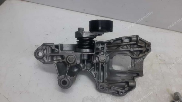 Renault Megane 4 Motor Alternatör Suportu 117105158R SP YP (AA-120)