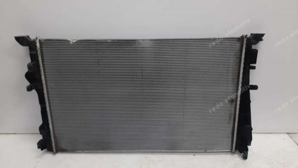 Renault Megane 4 Su Radyatörü 214100358R HP SP (JE-120)
