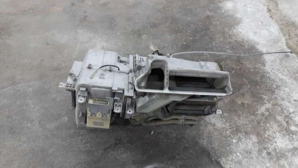 Toyota Corona Kalorifer Kutusu  87150-20761 87130-20380 HP CP (GC-140)