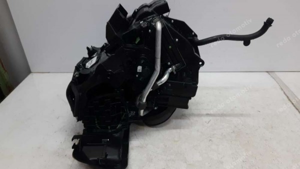 Renault Megane 4 Kalorifer Kutusu 272106529R 272106529R SP (AE-130)