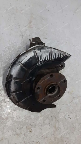 Volkswagen Jetta Sağ Ön Taşıyıcı 5C0256 SP (IB-120)