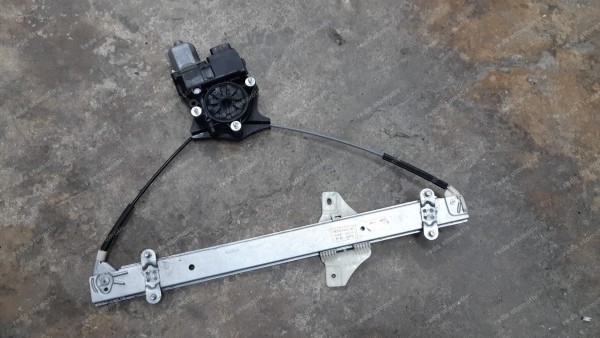 Hyundai İ10 Sol Ön Cam Motor/ Krikosu 82401-B4120 SP (DF-127)