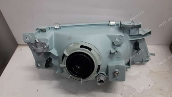 Toyota Corona Sol Ön Far Lambası (TIRNAK HASARLI) 81150-2B600 YS HP YP (İG-130)