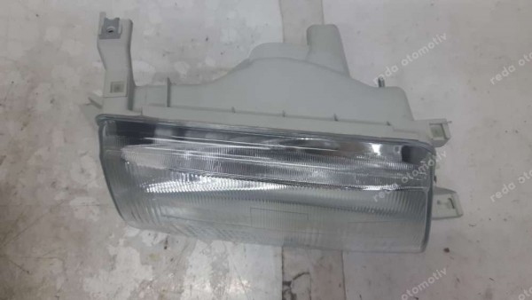 Toyota Corona Sağ Far Lambası 81130-2B280 HP YS YP (İG-130)