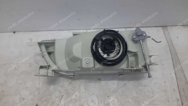Toyota Corolla Efsane Kasa Sol Far Lambası 811501E440  HP YS YP (İG-120)