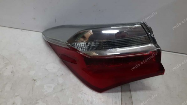 Toyota Corolla Sol Dış Stop Lambası 81560-02A80 YS YP (İH-120)