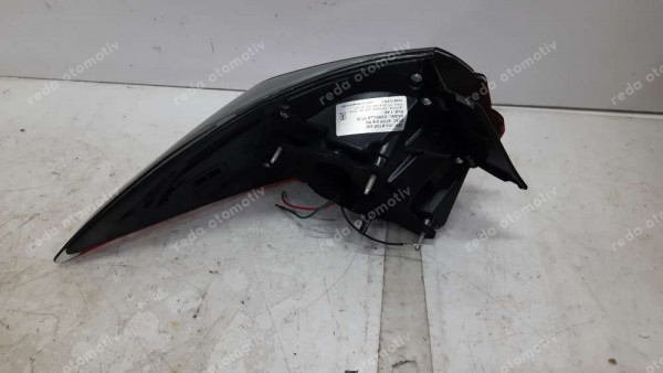 Toyota Corolla Dış Sağ Stop Lambası 81550-02A80 HP YS YP (İH-120)