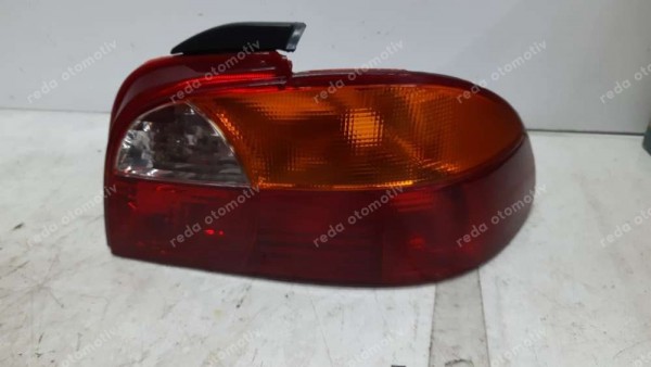 Toyota Avensis 98/00 Sağ Stop Lambası YS YP (İH-120)