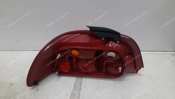 Toyota Avensis 98/00 Sağ Stop Lambası HP YS YP (İH-120)