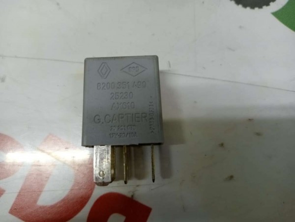 Renault Megane Kangoo Clio Twingo Dacia Nissan 12V 20 / 10A Role YP [D-E-120]