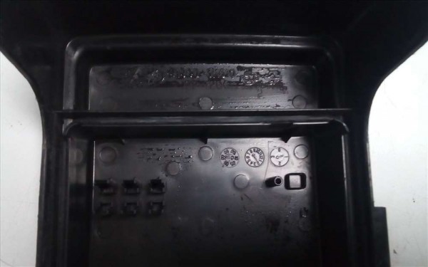 HYUNDAİ SONATA MOTOR İÇİ SİGORTA VE ROLE KAPAĞI 91950-3K510 CP [BA-110]