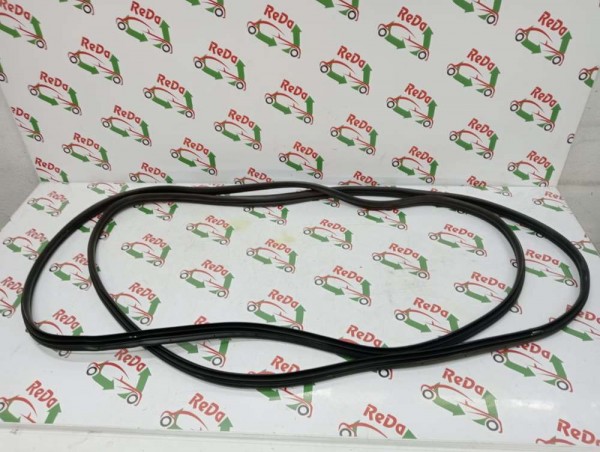 Hyundai Tucson Ön Kapı Kasa Fitili Adet 82110-N7000 82120-N7000 YP SP