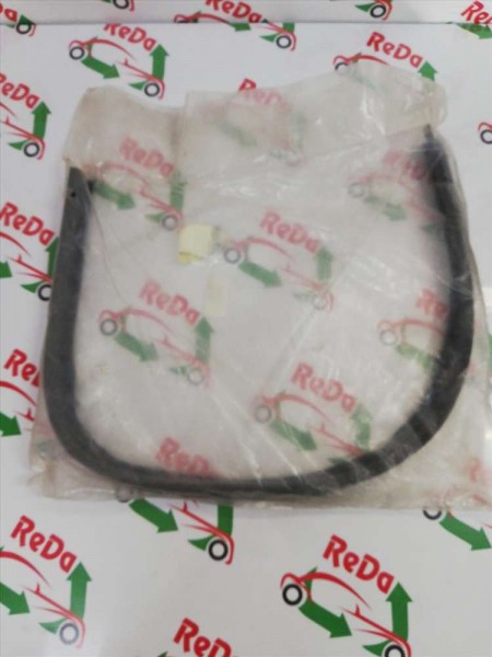 Dacia Logan Sandero Sağ Ön Kapı Üst Fitili Orjinal 8200773272 YP (F2)