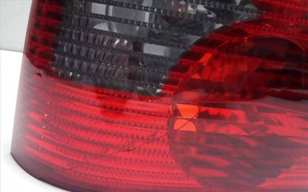 VOLKSWAGEN POLO ARKA SOL STOP LAMBASI CAM ÇATLAK YS HP CP [F-B-120]