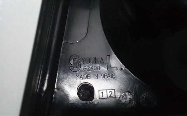 VOLKSWAGEN POLO ARKA SOL STOP LAMBASI CAM ÇATLAK YS HP CP [F-B-120]