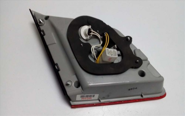 HYUNDAİ GENESİS ARKA SAĞ İÇ STOP LAMBASI AMBALAJSIZ ÜRÜN 924043M YP [F-B-120]