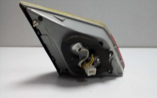 HYUNDAİ GENESİS ARKA SAĞ İÇ STOP LAMBASI AMBALAJSIZ ÜRÜN 924043M YP [F-B-120]