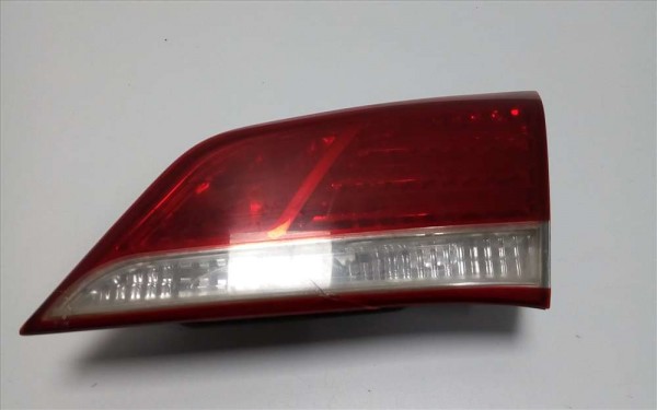 HYUNDAİ İ40 SAĞ ARKA İÇ STOP LAMBASI 92404-3Z300 HP CP [F-B120]
