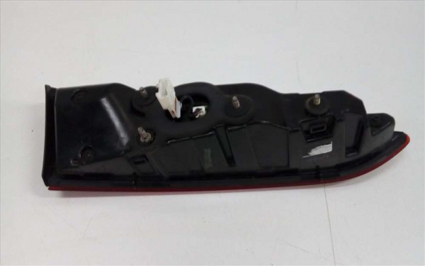 Hyundai Kona Sağ İç Stop Lambası LED 92404-J9100 CAM ÇATLAK CP HP [F-B-120]