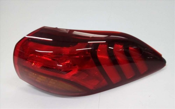 Hyundai Tucson Sağ Arka Dış Stop Lambası 92402-D7500 CP HP	[F-B-120]