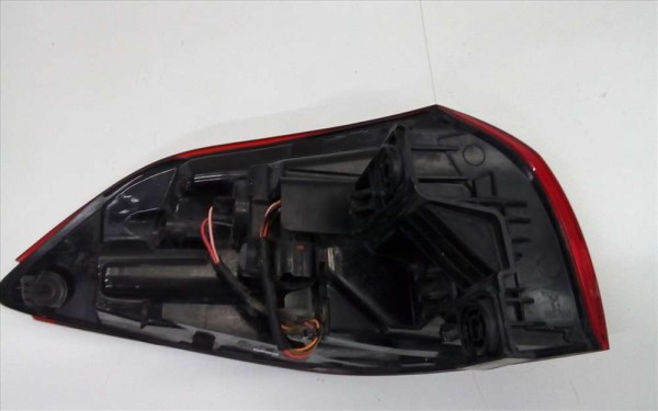 Hyundai Tucson Sağ Arka Dış Stop Lambası 92402-D7500 CP HP	[F-B-120]