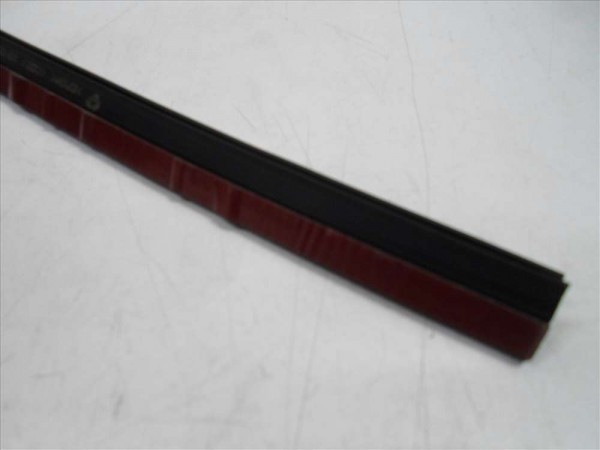 Dacia Dokker Sağ Ön Kapı Üst Fitili Orjinal 769216470R YP (F1)