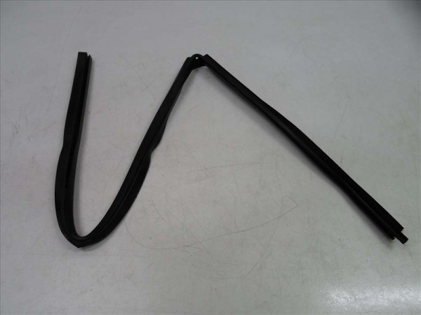 Renault R19 Sol Arka Kelebek Cam Fitili Ambalajsız Ürün Orjinal YP (F1)