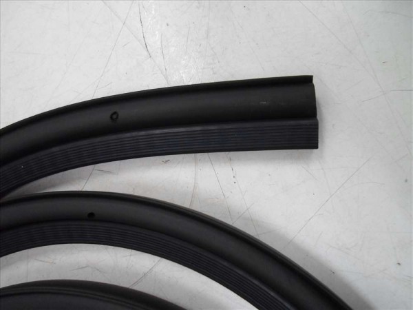 Dacia Logan Bagaj Kapak Fitili Orjinal 6001547022 YP (F2)