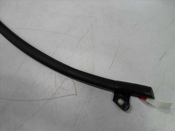 Dacia Duster Sol Arka Kapı Yan Fitili 828350014R YP (F1)