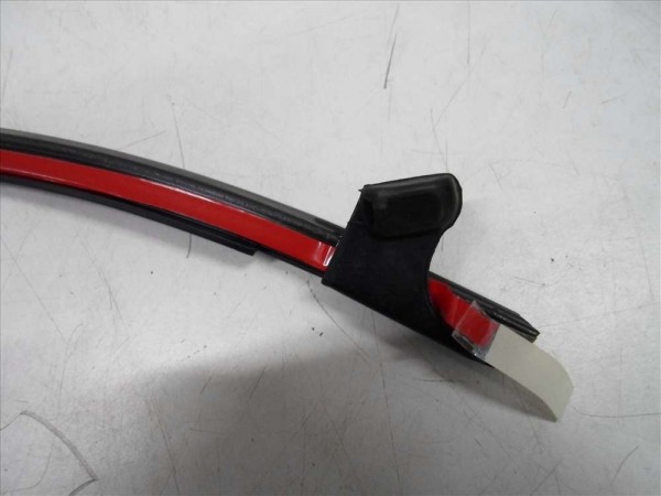 Dacia Duster Sol Arka Kapı Yan Fitili 828350014R YP (F1)