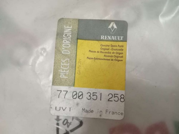 Renault Master 2 Arka Yan Cam Fitili YP