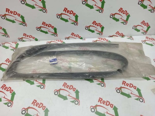 Dacia Logan Sağ Ön Kapı Cam Fitili Orjinal 6001548982 YP (F2)