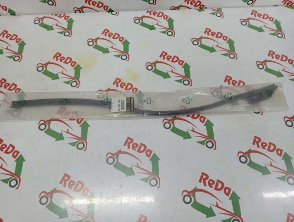 Renault Fluence Sağ Ön Kapı Alt Toz Lastiği YP (F1)