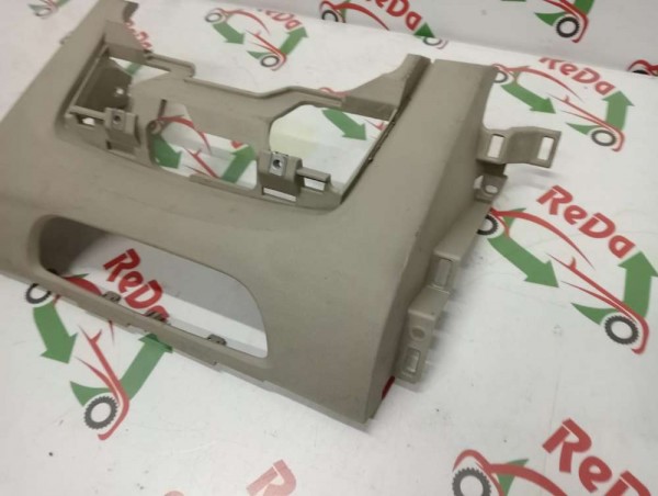 Renault Scenic 3 Torpido Alt Kaplama 681040001R CP [C-A-110]