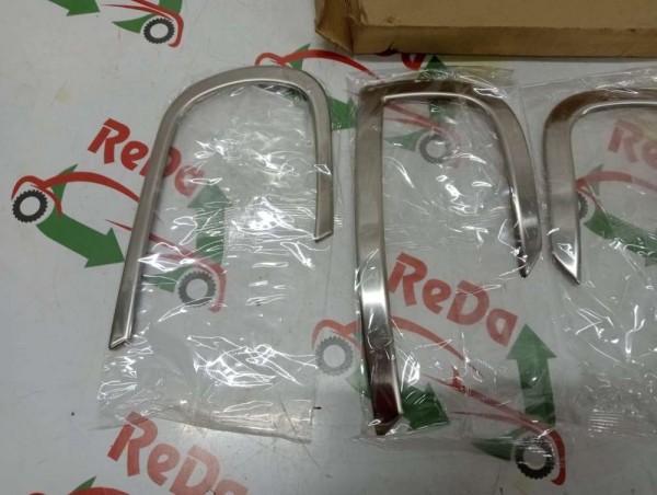 Dacia Duster Sis Far Arka Reflektör Nikelajı Krom Çerçevesi Takım Orjinal 7711823710 YP [C-B-130]