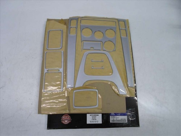 Hyundai Tucson Torpido Konsol Kaplama Seti ORJİNAL V07060A YP [D-B-130]