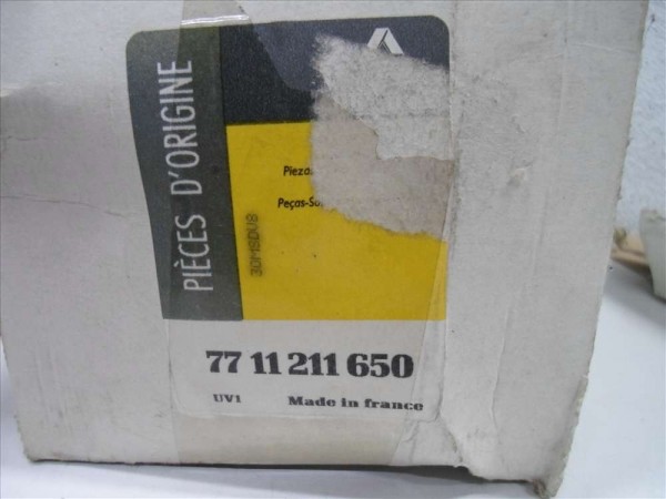 Renault Trafic 2 Ön Paçalık Takımı Orjinal 7711211650 YP [D-B-130]